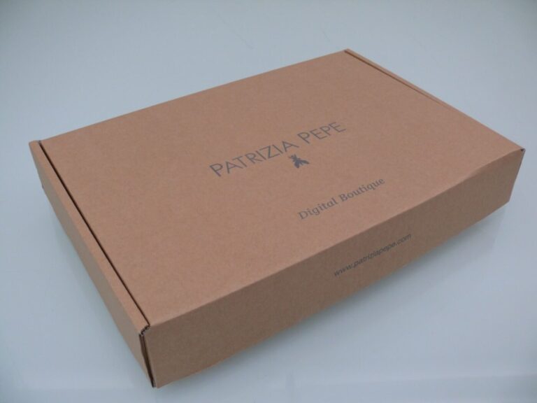 Caja de ecommerce personalizada Patrizia Pepe
