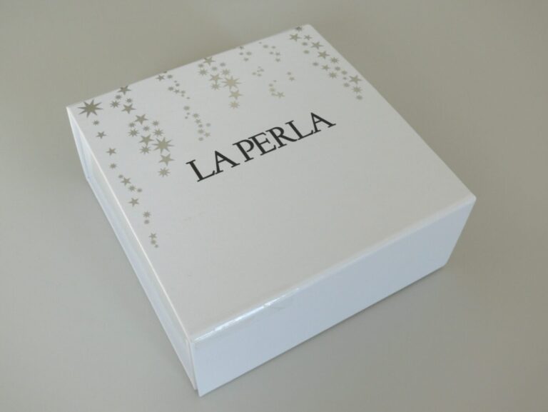 Caja rígida de regalo La Perla